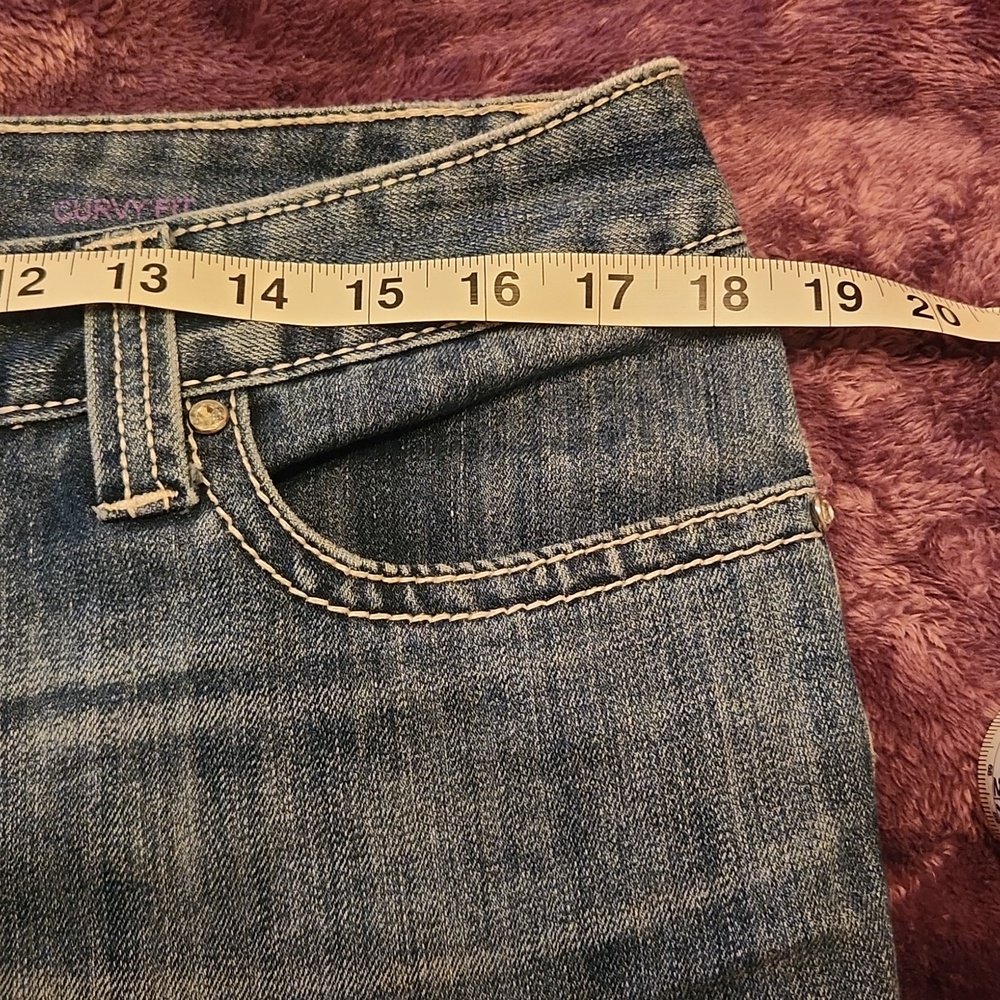 INC Curvy fit shorts - Picture 4 of 4